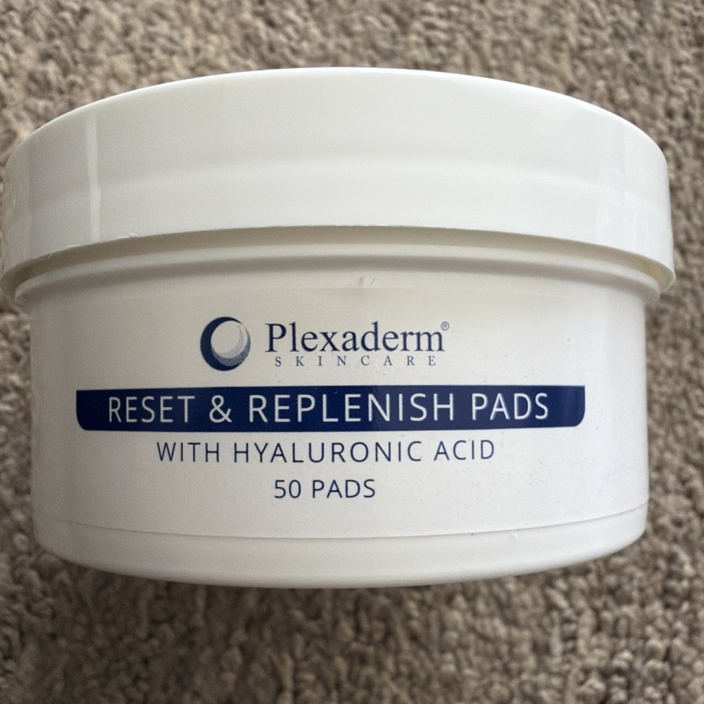 Plexaderm | Skincare Reset & Replenish Pads With Hyaluronic Acid 50 Count  *NEW*